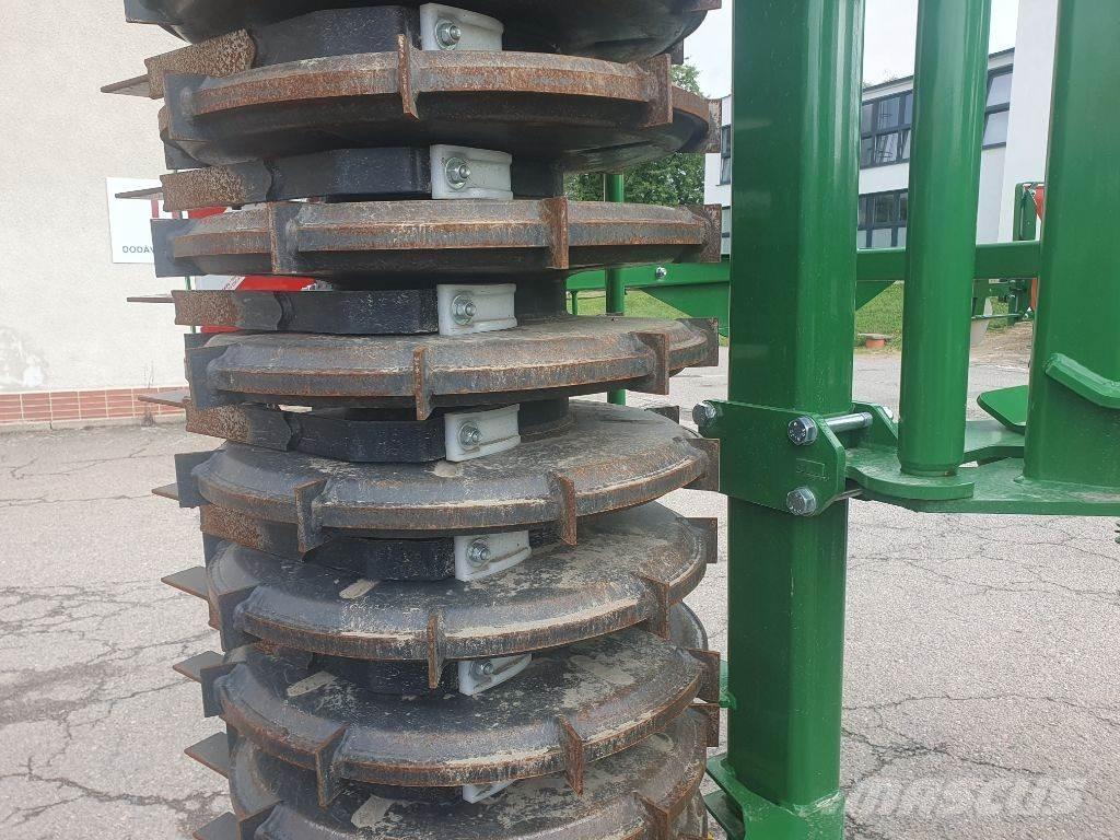 Kerner X4-520 Cultivadores para cultivos en hilera