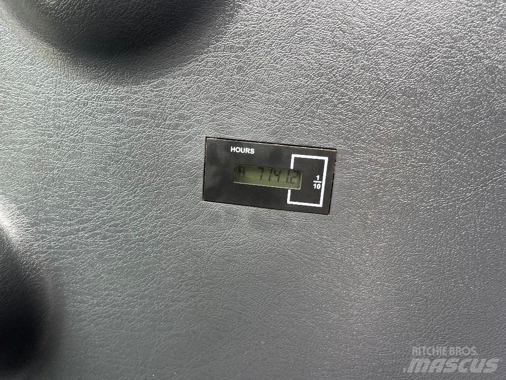 Hyundai HX 145 LCR Excavadoras de cadenas