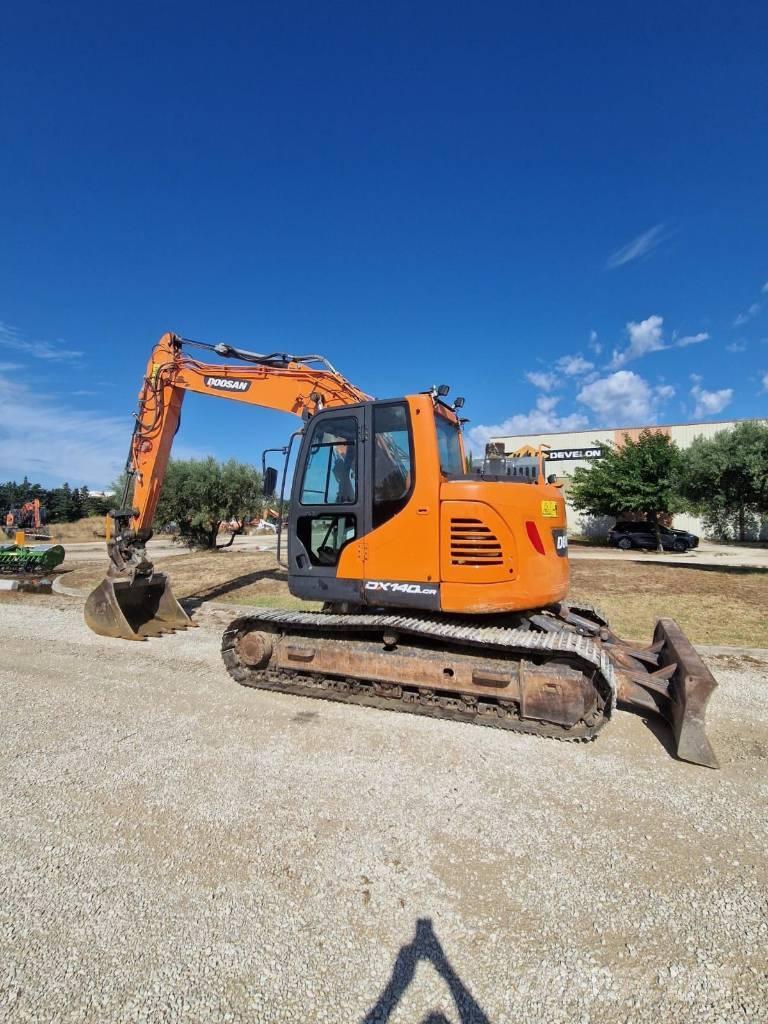Doosan DX 140 LCR Excavadoras de cadenas