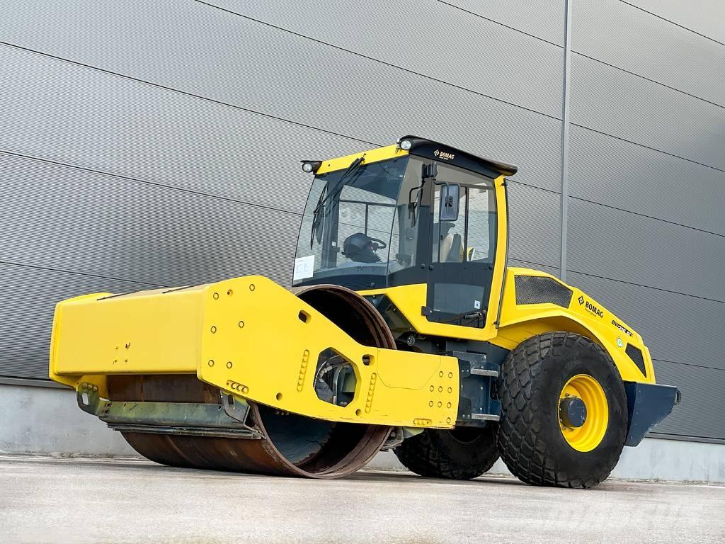 Bomag BW 216 D-5 Rodillos de un solo tambor