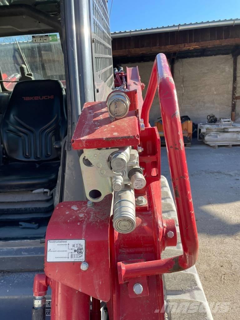 Takeuchi TL12 V2 Minicargadoras