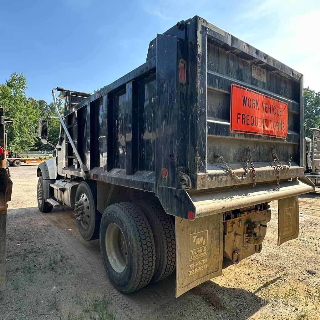 Mack GR 42 F9 Camiones bañeras basculantes o volquetes