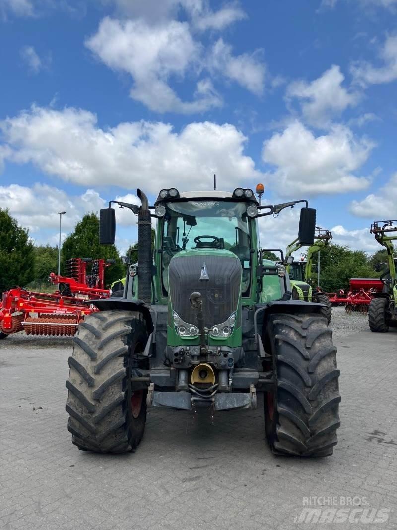 Fendt 824 Vario Tractores
