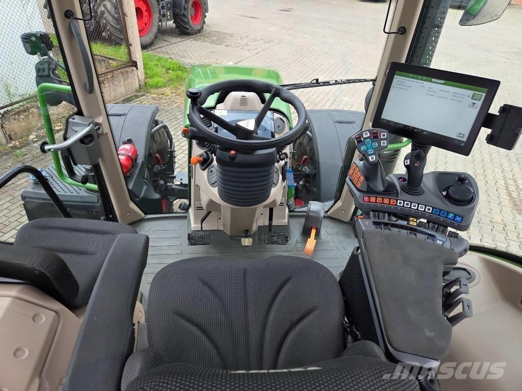 Fendt 724 Vario Tractores