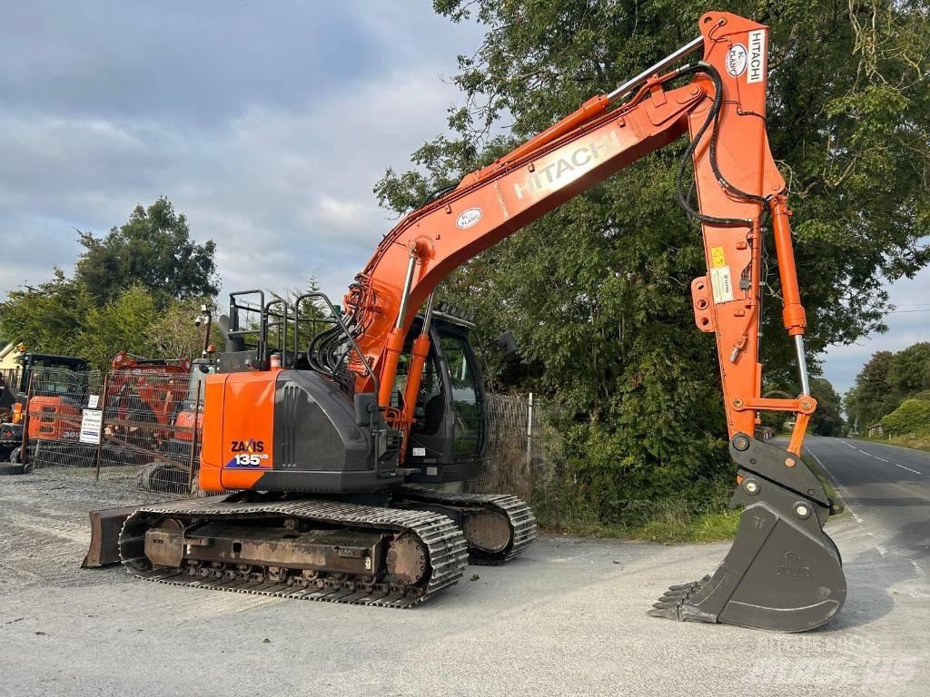 Hitachi ZX 135 US-6 Excavadoras de cadenas