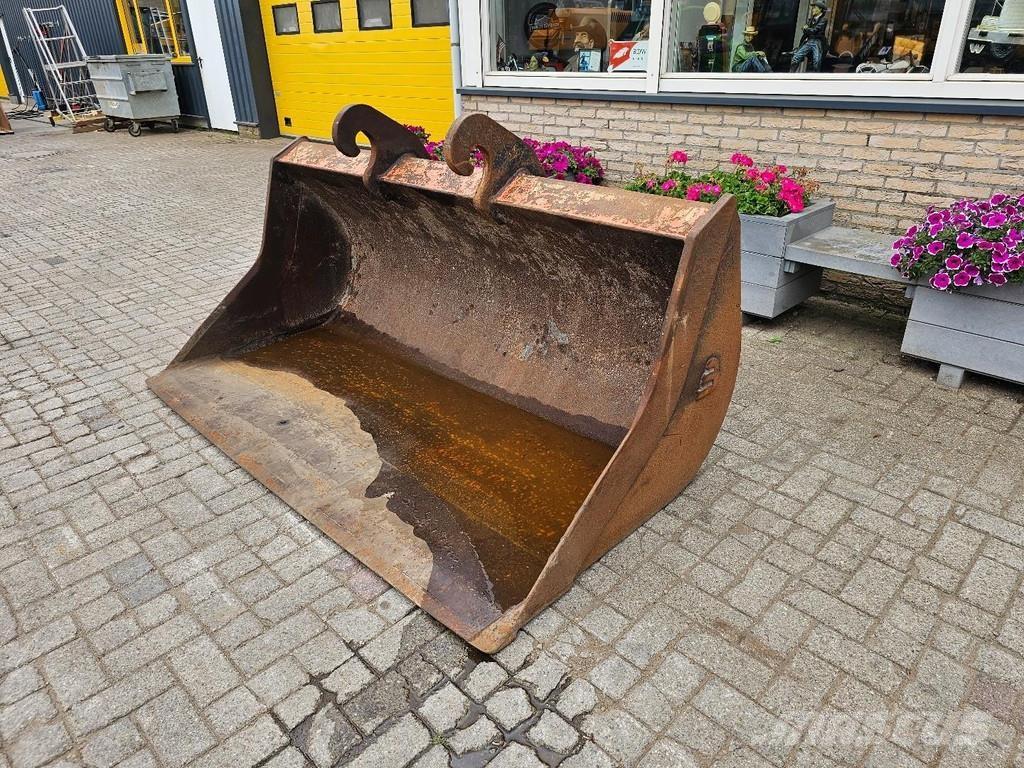  Onbekend Slotenbak Cucharones