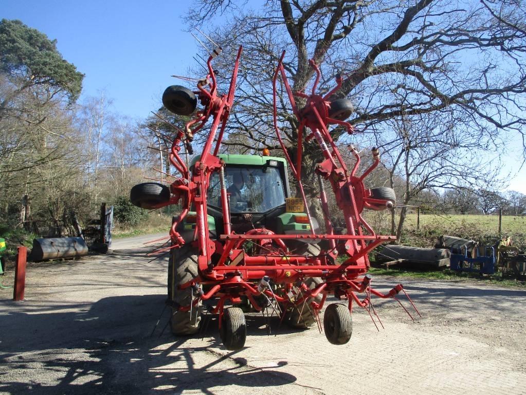 SIP Spider 685/6 Rastrillos y henificadores