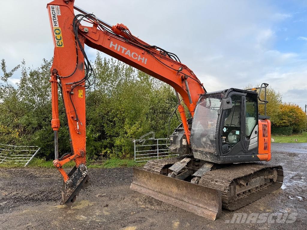 Hitachi ZX 135 US-6 Excavadoras de cadenas