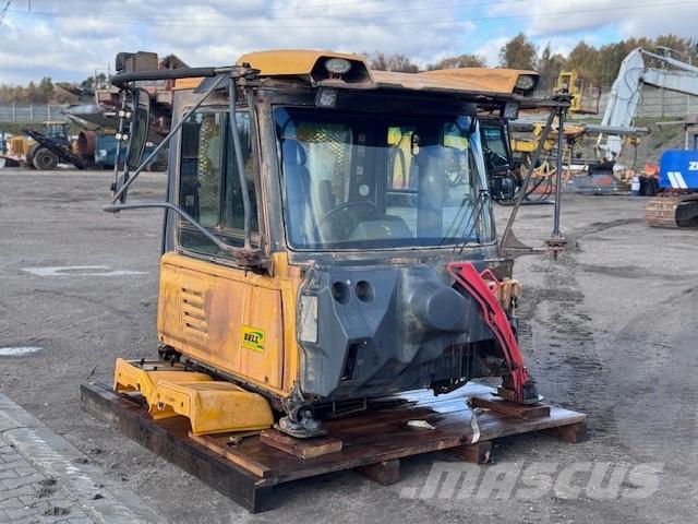 Bell B 50 D USED CAB Cabinas e interior