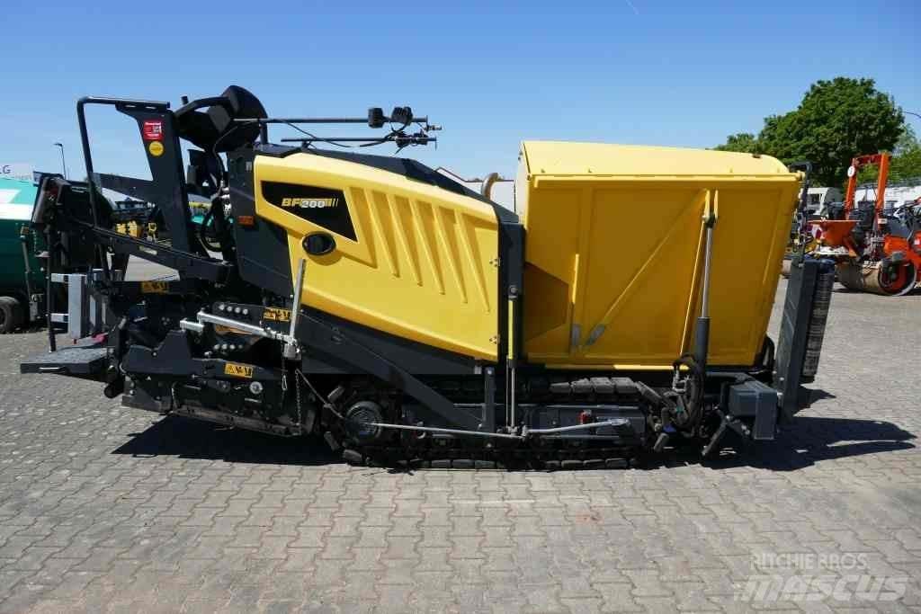 Bomag BF 200 C-2 Máquinas productoras de asfalto de pequeñas dimensiones