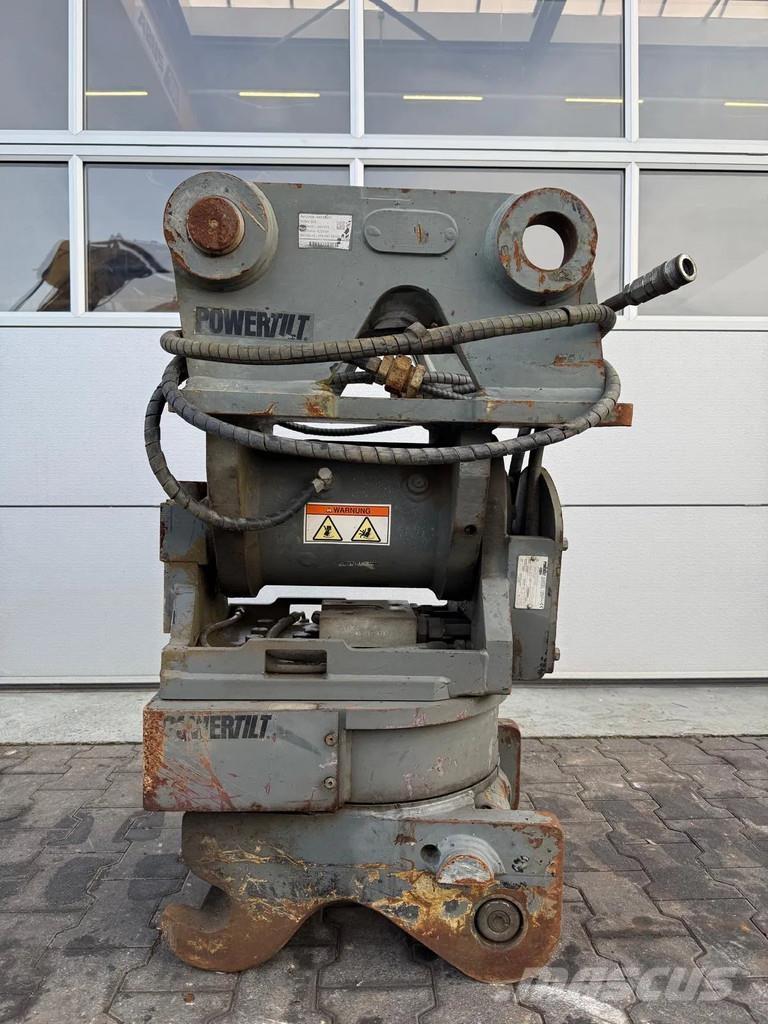 Liebherr PTA/10 Volteadoras