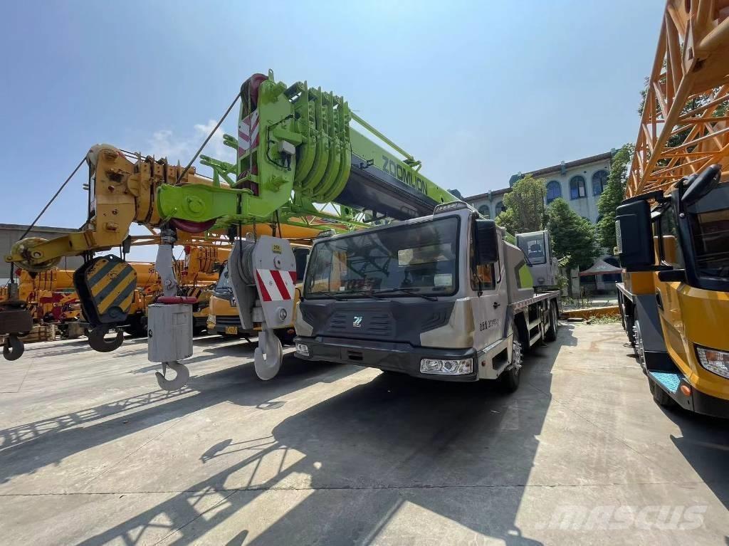 Zoomlion ZTC251V Cabrestantes, montacargas y elevadores de materiales