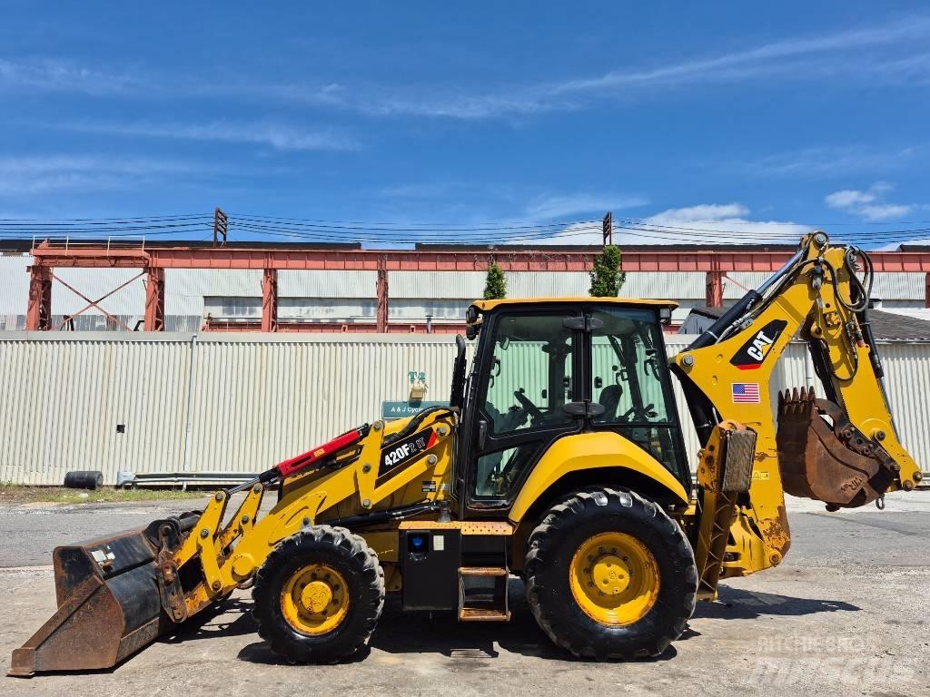 CAT 420 F Retrocargadoras