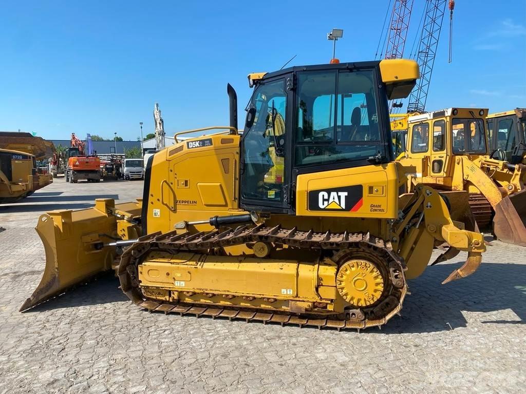 CAT D5K2 XL NVT Buldozer sobre oruga