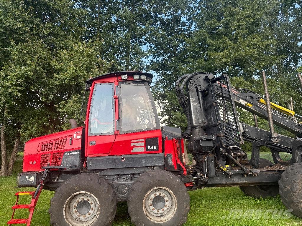 Komatsu 845 Autocargadoras