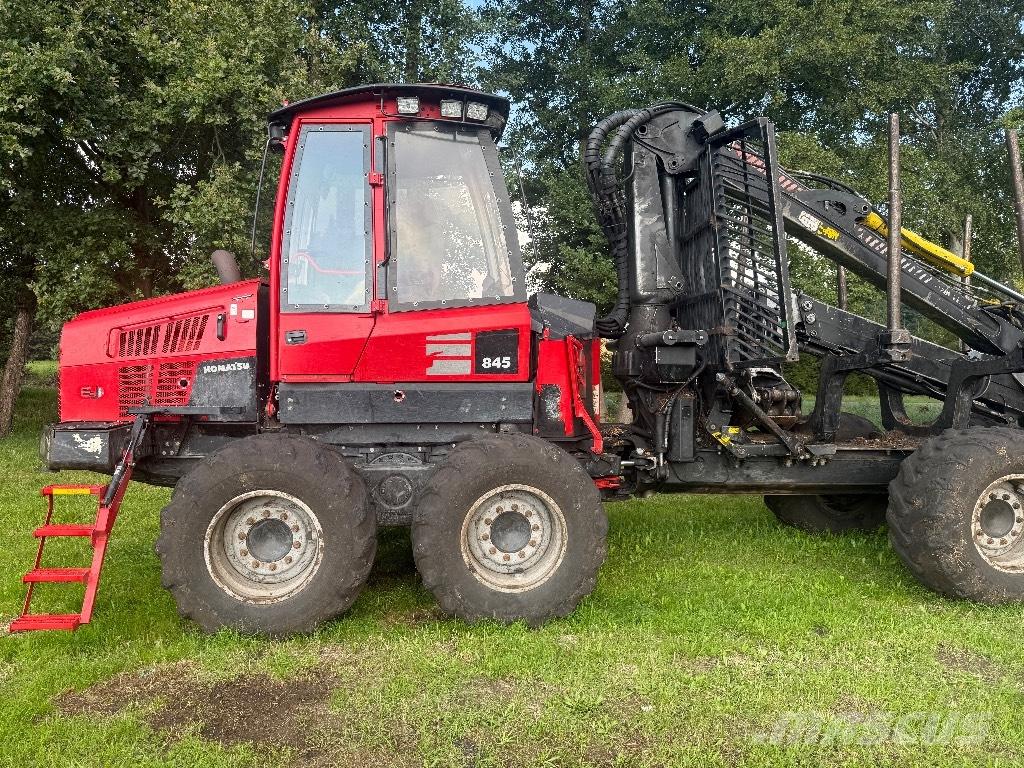 Komatsu 845 Autocargadoras