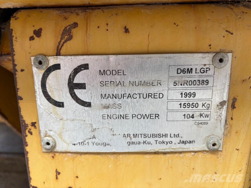 CAT D 6 M LGP Buldozer sobre oruga