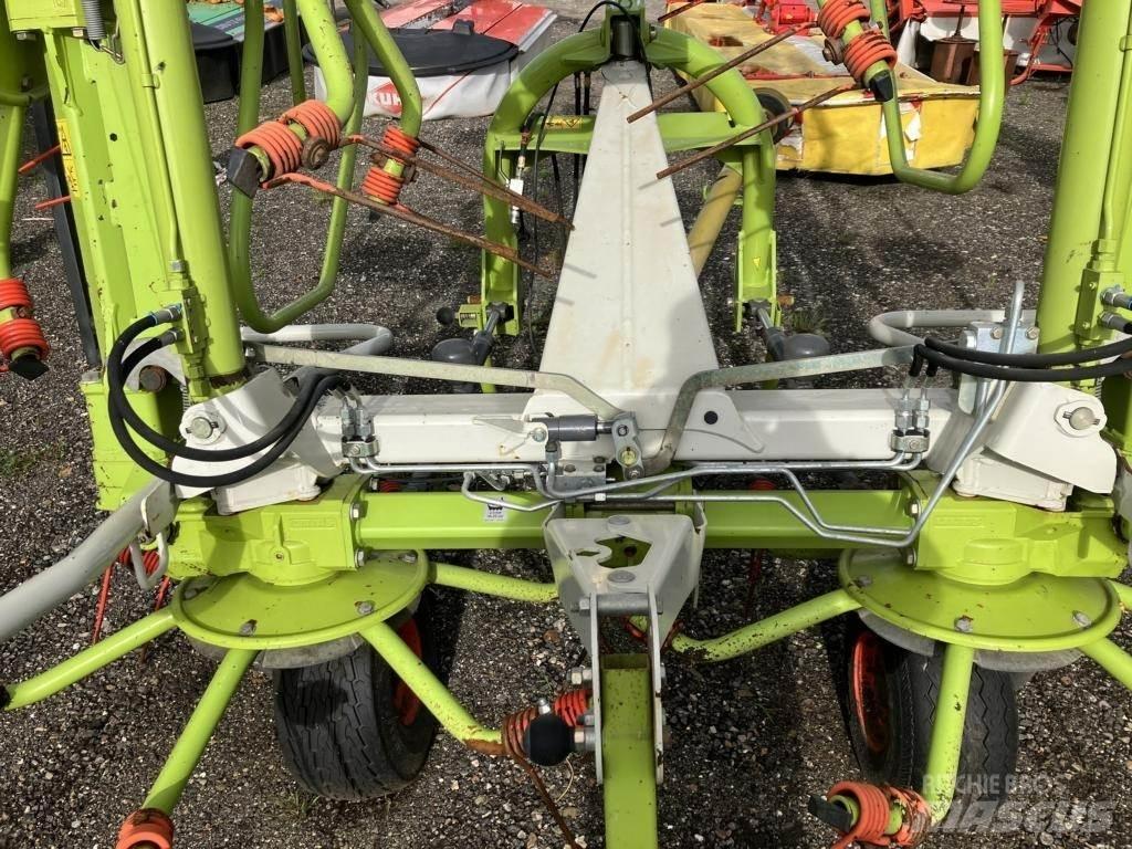 CLAAS VOLTO 1100 Rastrillos y henificadores