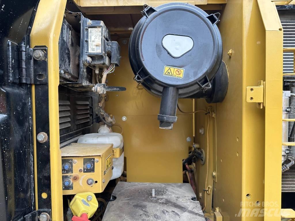 CAT 320D2 Excavadoras de cadenas