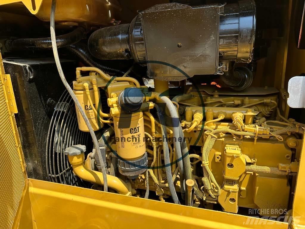 CAT D 5 K Buldozer sobre oruga