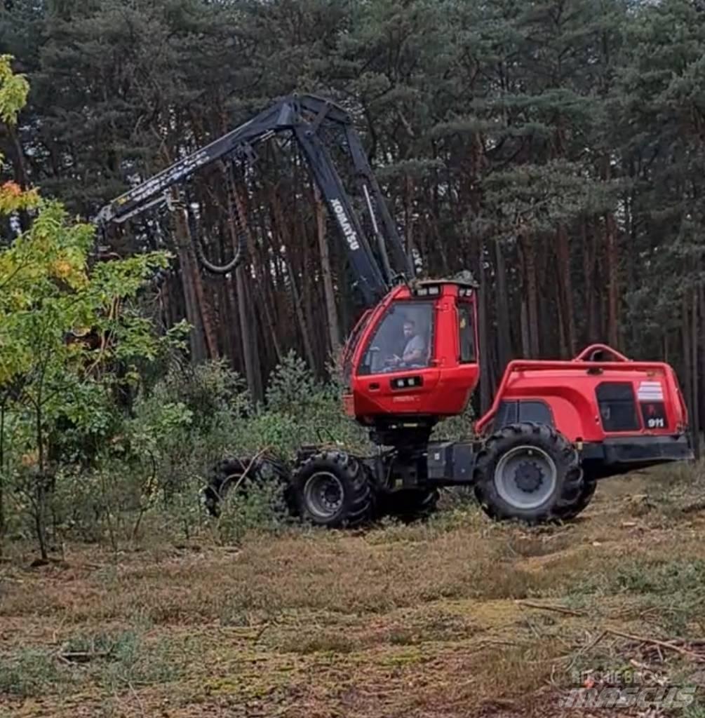 Komatsu 911.6 Cosechadoras