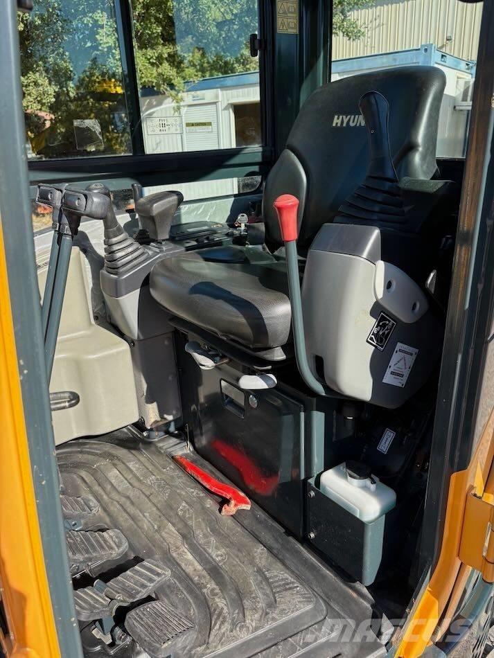 Hyundai R25Z-9 AK Mini excavadoras < 7t