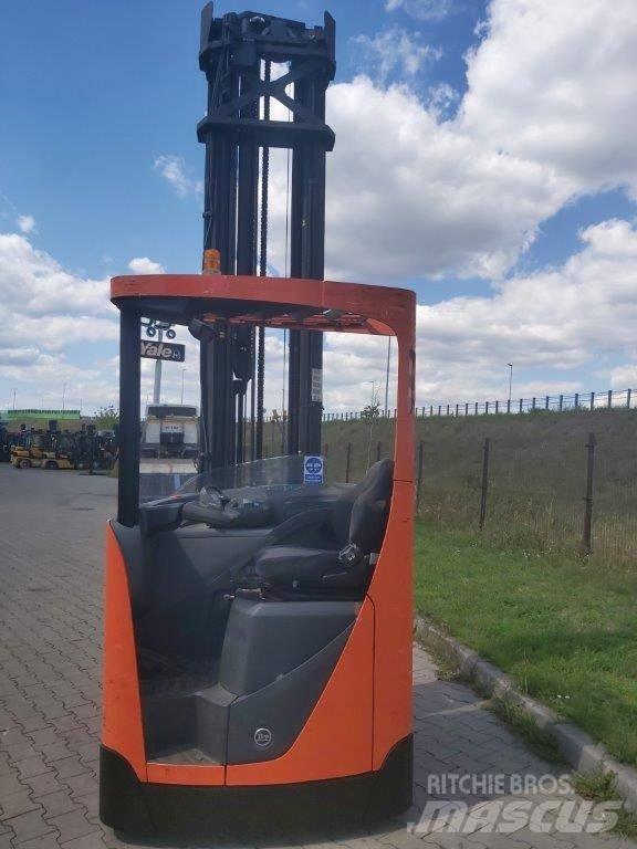 BT RR E 160 Carretillas retráctiles