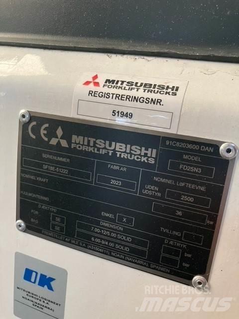 Mitsubishi FD25N3 Carretillas diesel