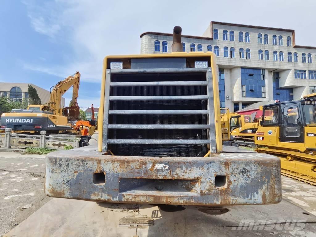 Komatsu WA 500 Cargadoras sobre ruedas