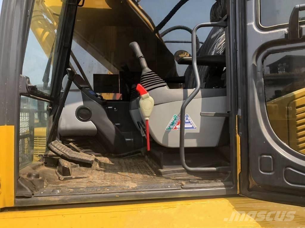 Komatsu PC 200-8 Excavadoras de cadenas