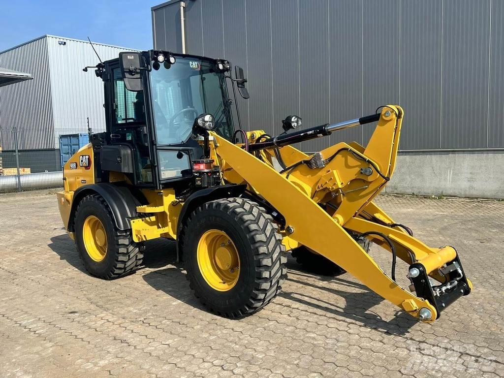 CAT 908 Cargadoras sobre ruedas