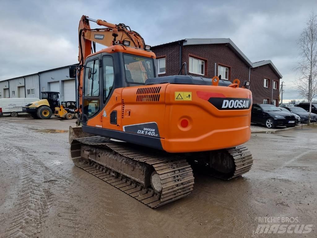 Doosan DX 140 LC Excavadoras de cadenas
