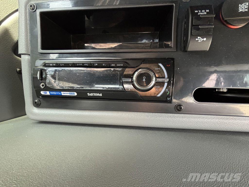 Yanmar B95W Excavadoras de ruedas