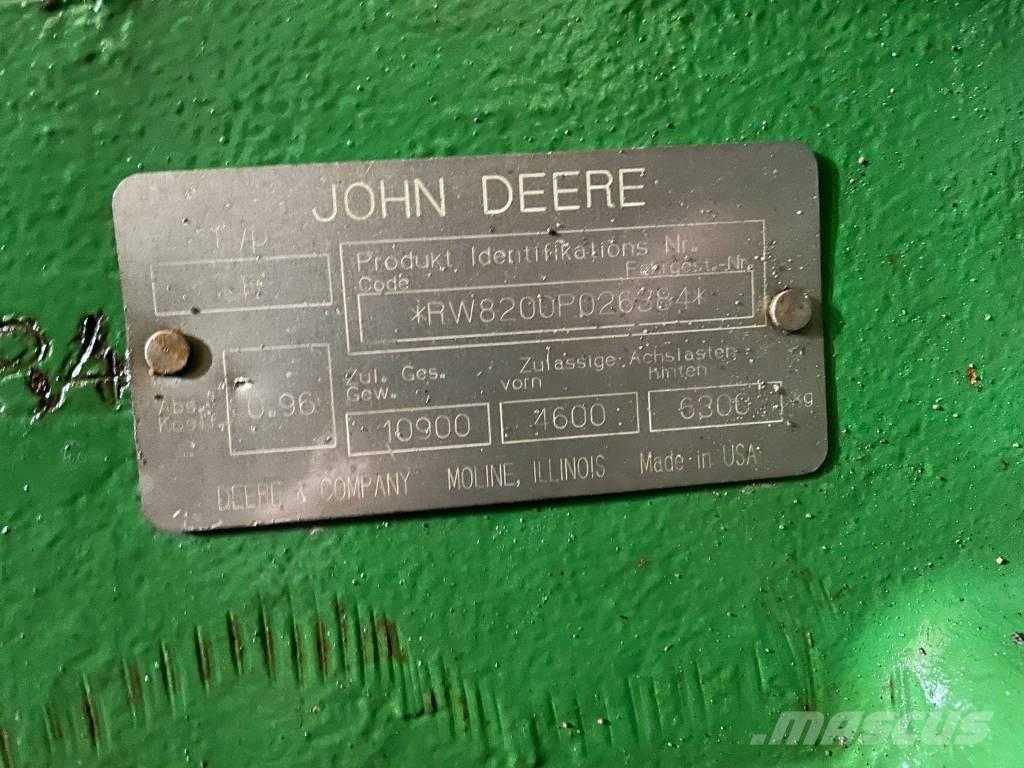 John Deere 8200 Tractores