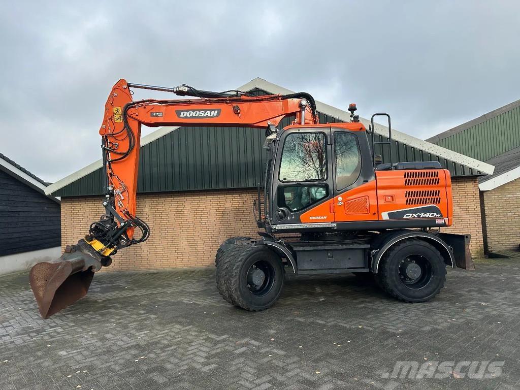 Doosan DX140W-5 Excavadoras de ruedas