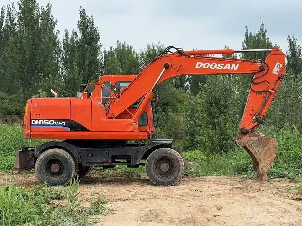 Doosan DH 150 W-7 Excavadoras de ruedas