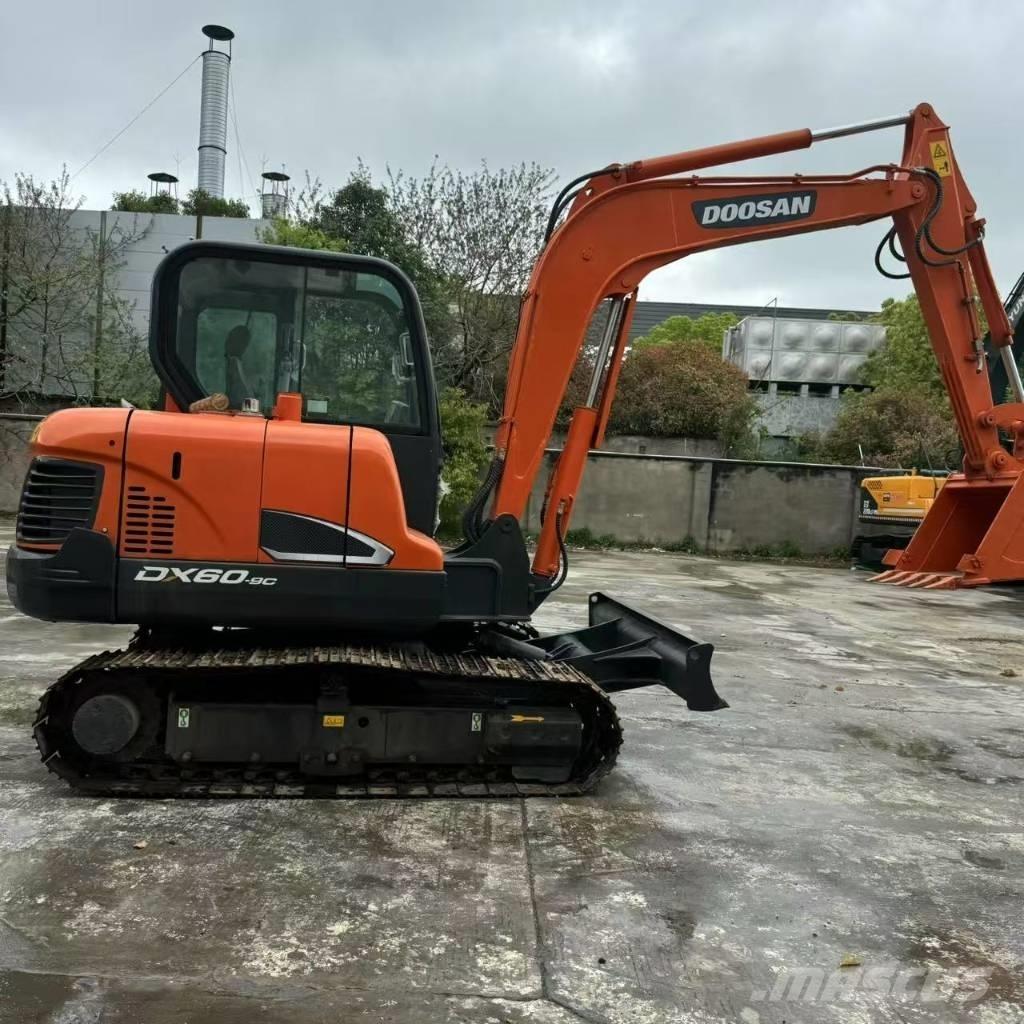 Doosan DX 60-9 C Mini excavadoras < 7t