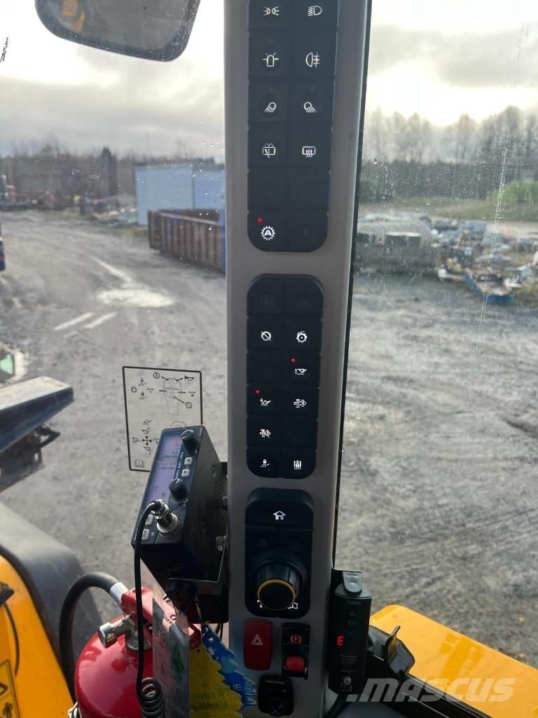 JCB 413K Pyöräkone Cargadoras sobre ruedas