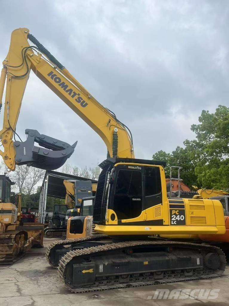 Komatsu PC 240 Excavadoras de cadenas
