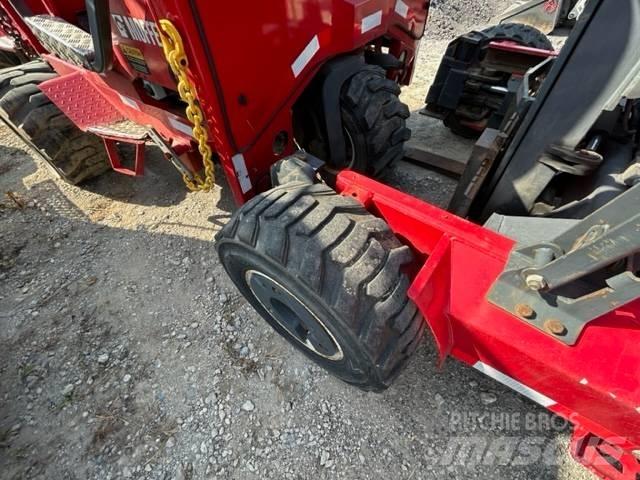Moffett 4way m55.4 Carretillas elevadoras todo terreno