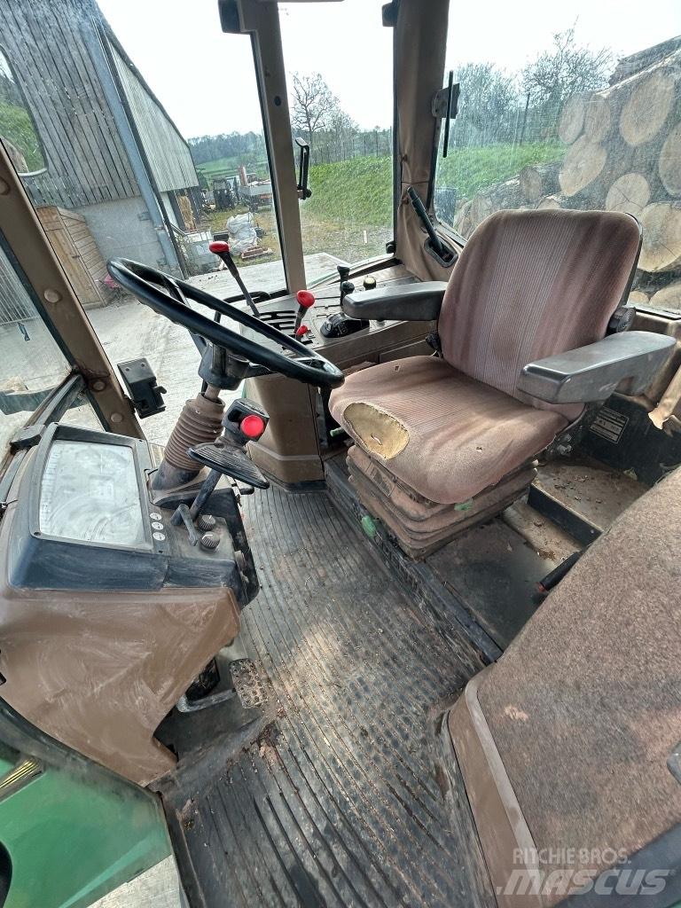John Deere 6400 Tractores compactos