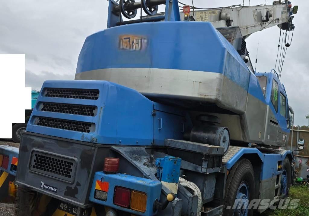 Tadano TR 250 M-6 Grúas autopropulsadas