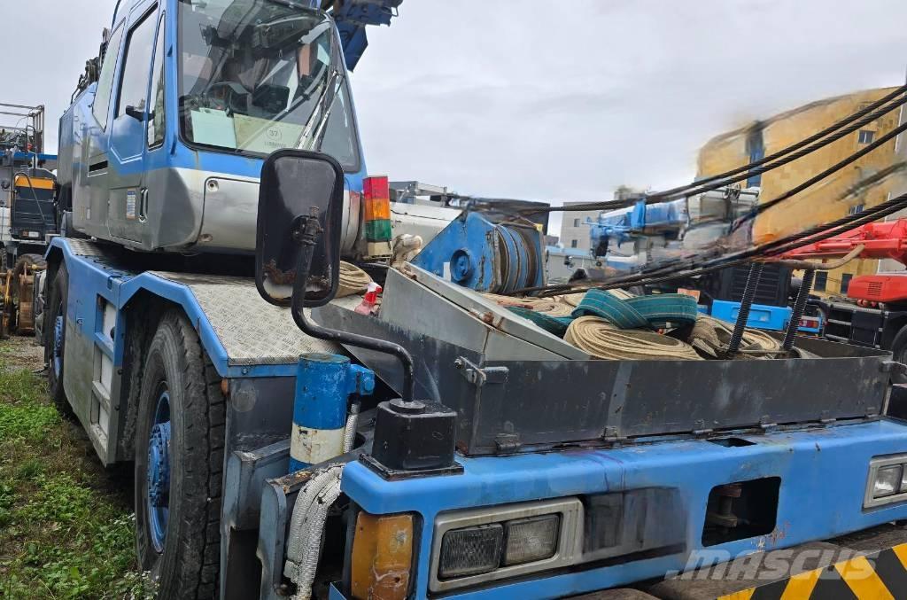 Tadano TR 250 M-6 Grúas autopropulsadas