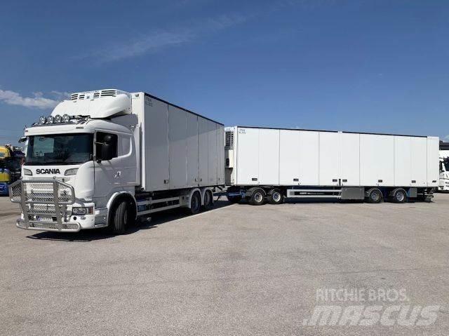 Scania R520 6x2 Camiones caja cerrada