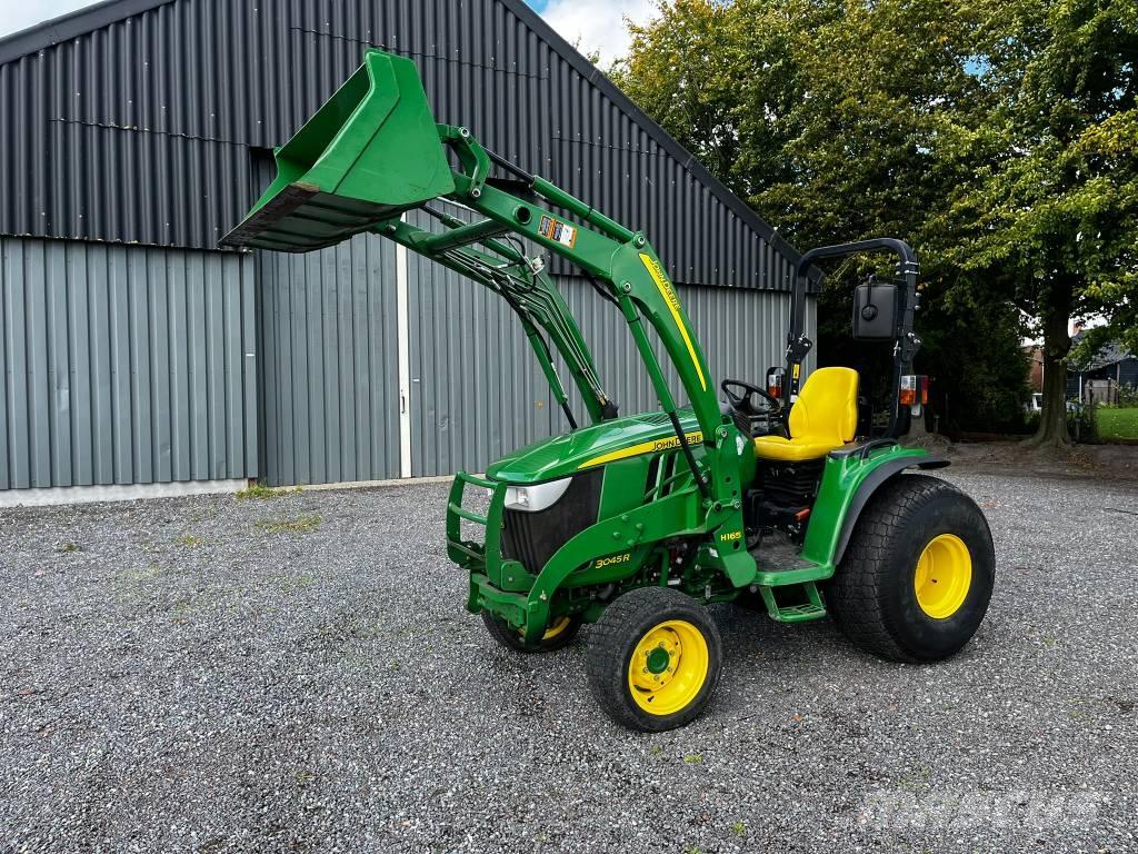John Deere 3045 R Tractores