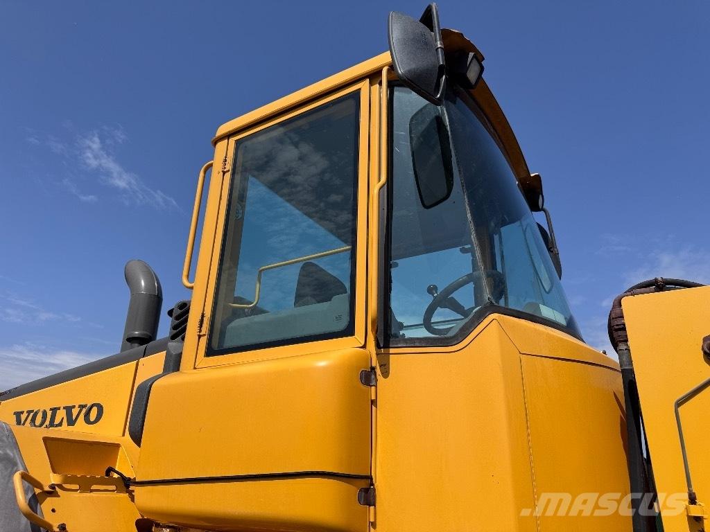 Volvo L 120 E Cargadoras sobre ruedas