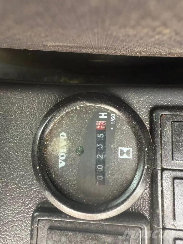 Volvo 140 Excavadoras de cadenas