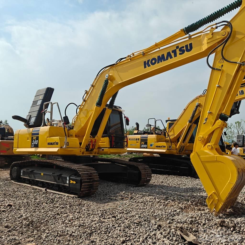 Komatsu 240LC-8 Excavadoras de cadenas