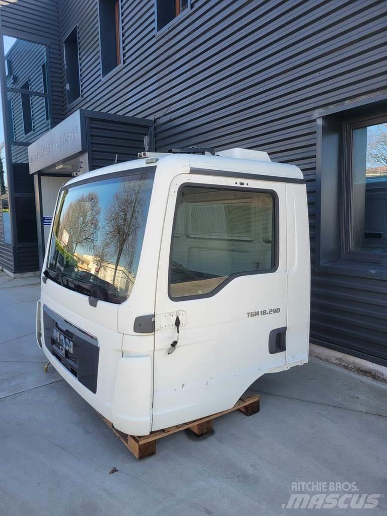 MAN TGM - Day cab Cabinas e interior