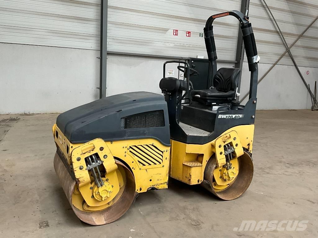 Bomag BW 120 AD-4 Rodillos de doble tambor